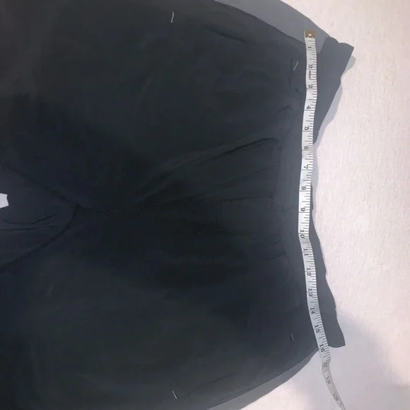 Lululemon Athletic Gym Workout shorts - Picture 7 of 9